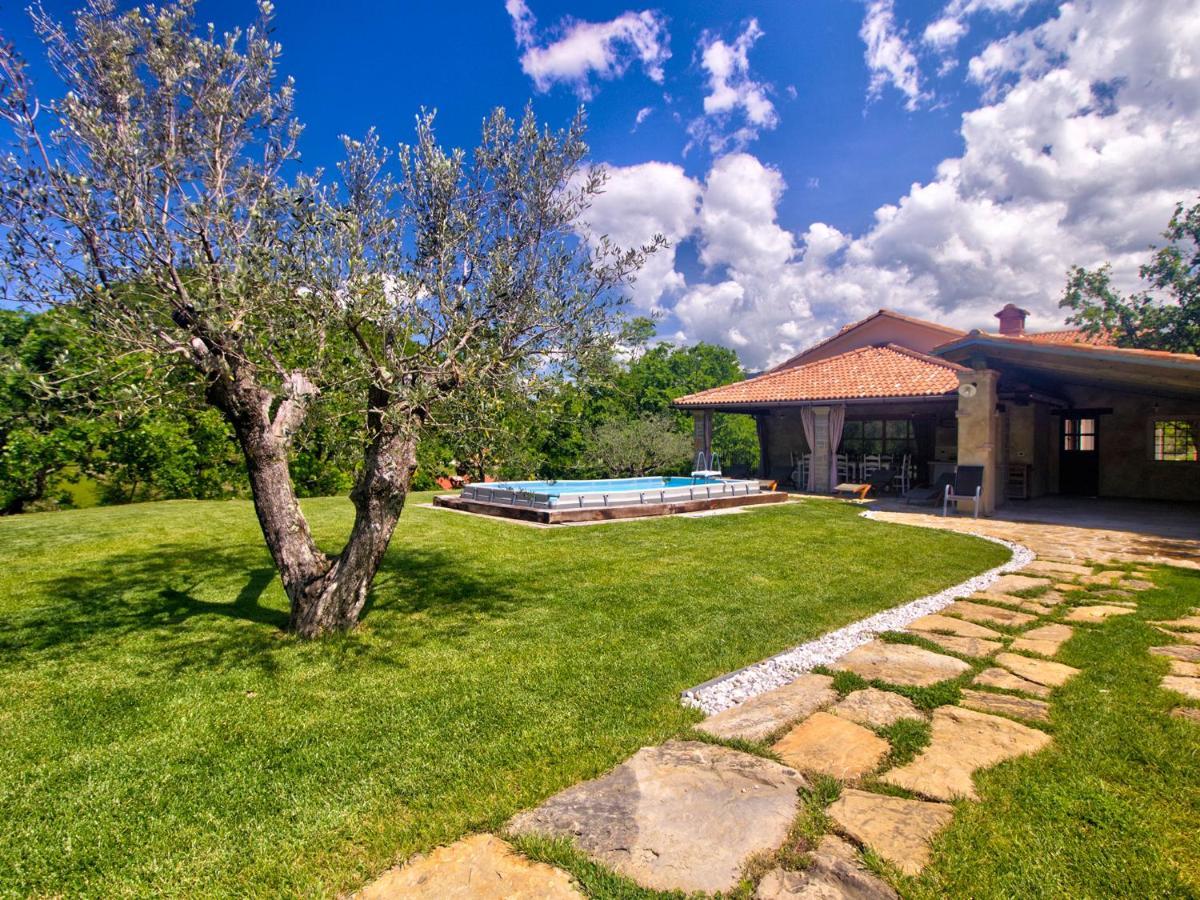 Črni Kal Family Apartment Rihter מראה חיצוני תמונה