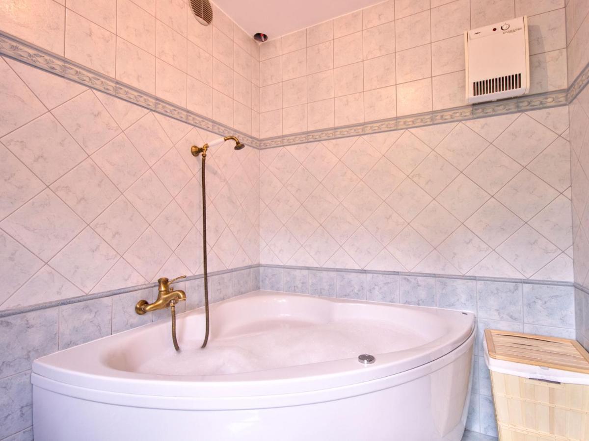 Črni Kal Family Apartment Rihter מראה חיצוני תמונה
